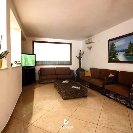 Magnolia فندق فيستَ
